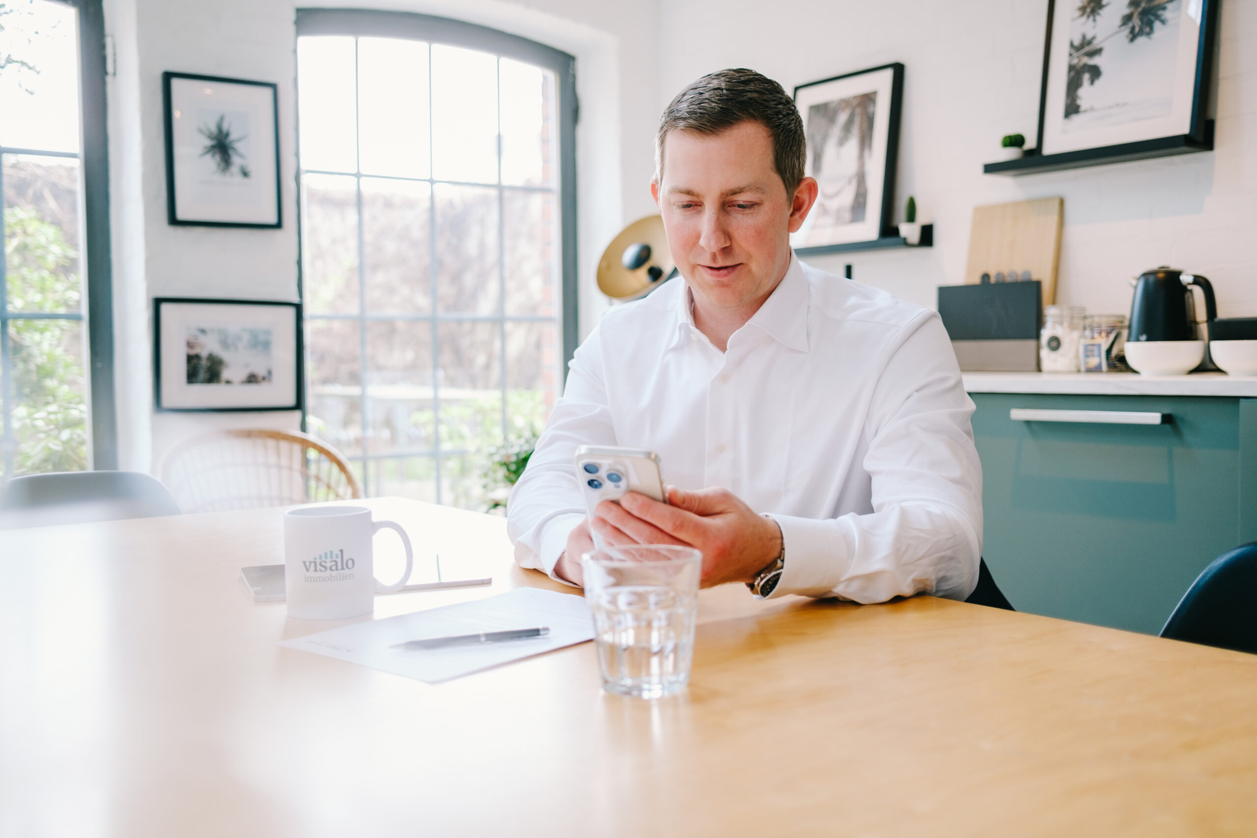 Authentische Personal Brand Fotos für Selbstständige & Unternehmer in Hamburg & Umgebung.
