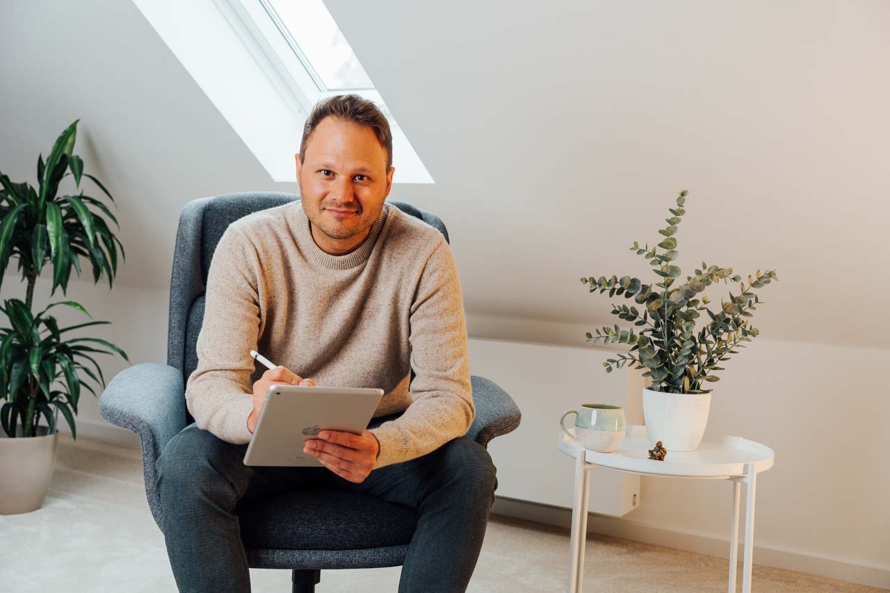 Authentische Personal Brand Fotos für Selbstständige & Unternehmer in Hamburg & Umgebung.